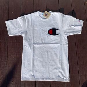 - Champion T-Shirt (Heritage Tee)